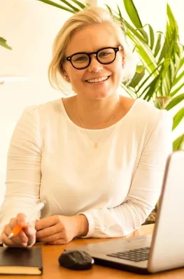 airlie-landale {{brizy_dc_image_alt imageSrc=